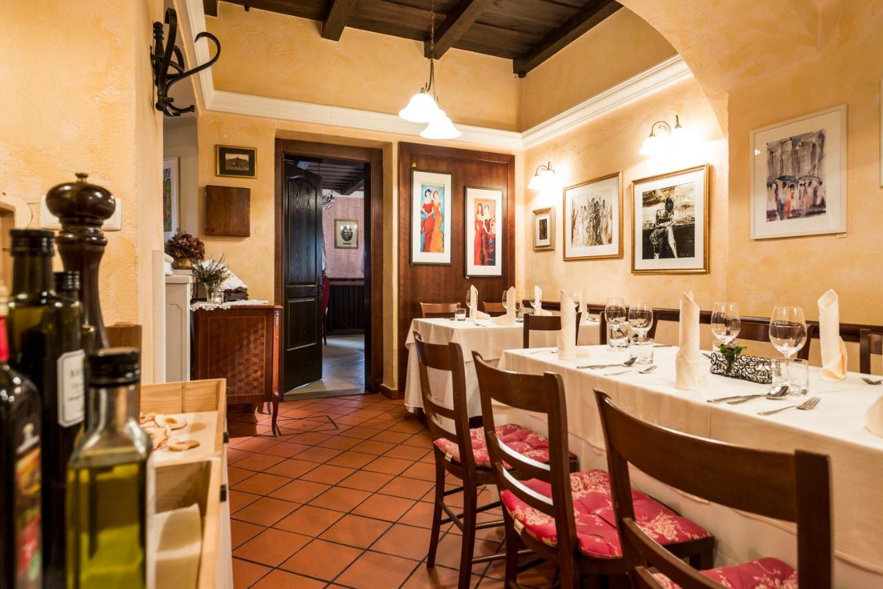 Rooms & Restaurant Ostarija ドレーニスケ・トプリーツェ エクステリア 写真