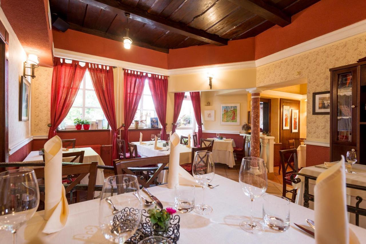Rooms & Restaurant Ostarija ドレーニスケ・トプリーツェ エクステリア 写真